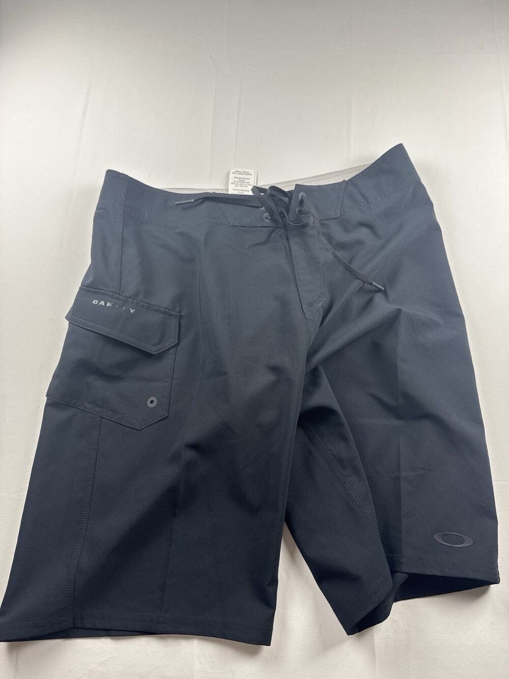 Oakley Board Shorts Mens 32 Black 4 Way Stretch Surf Swim Trunks